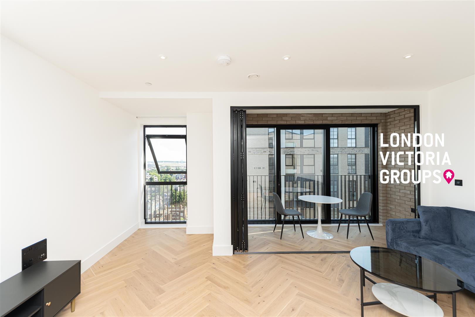 1 bed property in Huntingdon Apartments, 1 Graphite Square, LONDON